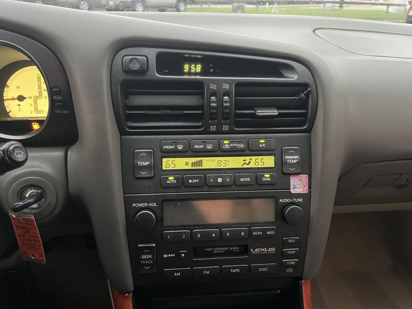 2002 black /Tan Lexus GS GS 300 (JT8BD69S020) with an 3.0L L6 DOHC 24V engine, 5-Speed Automatic Overdrive transmission, located at 14700 Tomball Parkway 249, Houston, TX, 77086, (281) 444-2200, 29.928619, -95.504074 - Photo#14