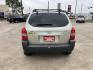 2006 Beige /Tan Hyundai Tucson GLS 2.7 2WD (KM8JN12D66U) with an 2.6L V6 DOHC 24V engine, 4-Speed Automatic Overdrive transmission, located at 14700 Tomball Parkway 249, Houston, TX, 77086, (281) 444-2200, 29.928619, -95.504074 - Photo#5