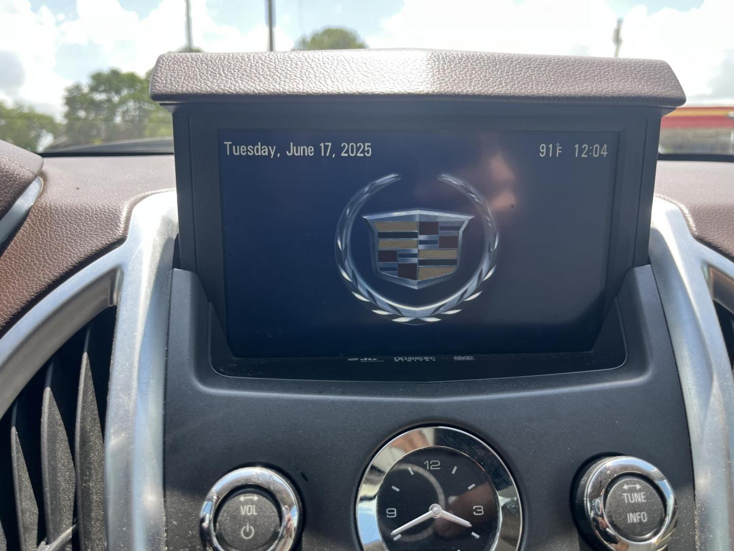 2012 Brown /Tan Cadillac SRX Performance (3GYFNBE39CS) with an 3.6L V6 DOHC 24V FFV engine, 6-Speed Automatic transmission, located at 14700 Tomball Parkway 249, Houston, TX, 77086, (281) 444-2200, 29.928619, -95.504074 - Photo#15