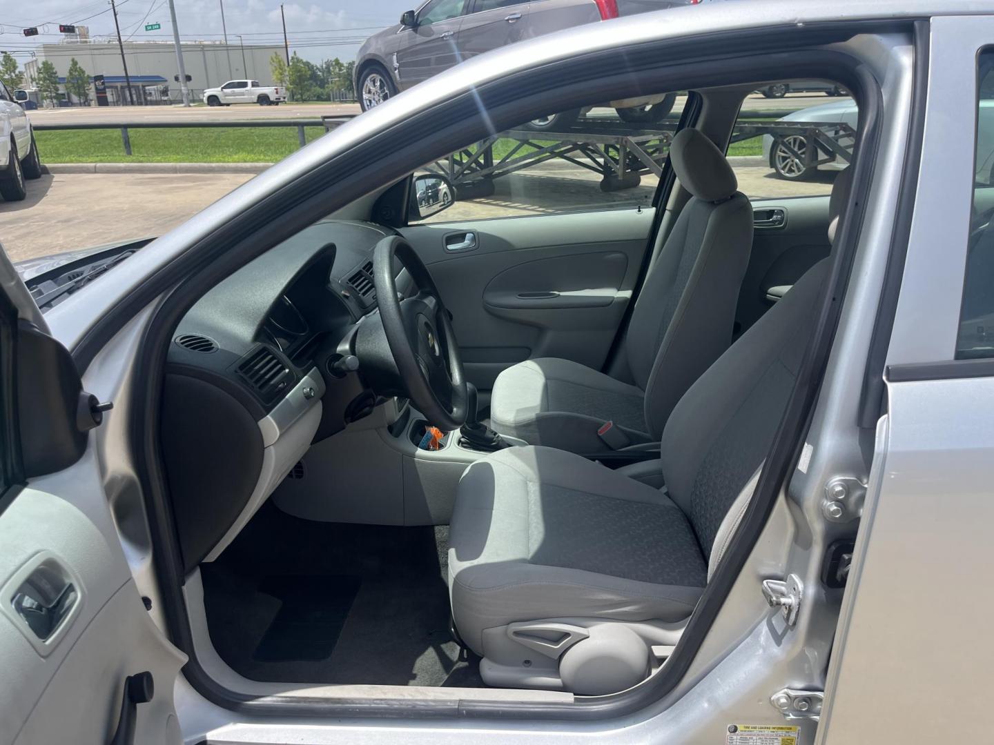 2010 silver /Gray Chevrolet Cobalt LS Sedan (1G1AB5F54A7) with an 2.2L L4 DOHC 16V engine, 4-Speed Automatic transmission, located at 14700 Tomball Parkway 249, Houston, TX, 77086, (281) 444-2200, 29.928619, -95.504074 - Photo#8