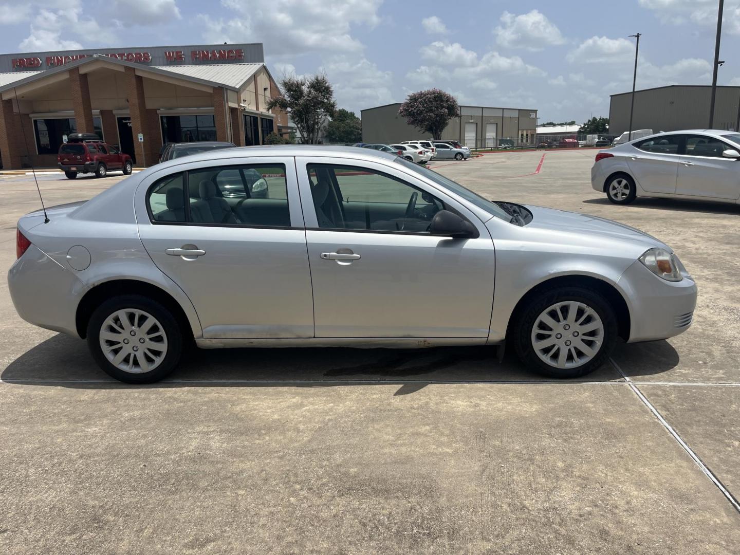 2010 silver /Gray Chevrolet Cobalt LS Sedan (1G1AB5F54A7) with an 2.2L L4 DOHC 16V engine, 4-Speed Automatic transmission, located at 14700 Tomball Parkway 249, Houston, TX, 77086, (281) 444-2200, 29.928619, -95.504074 - Photo#7