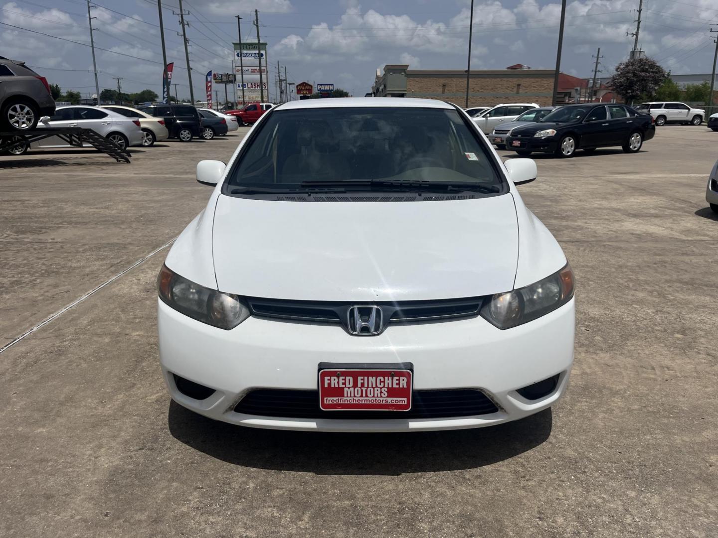 2008 white /Gray Honda Civic LX Coupe AT (2HGFG12658H) with an 1.8L L4 SOHC 16V engine, 5-Speed Automatic Overdrive transmission, located at 14700 Tomball Parkway 249, Houston, TX, 77086, (281) 444-2200, 29.928619, -95.504074 - Photo#1