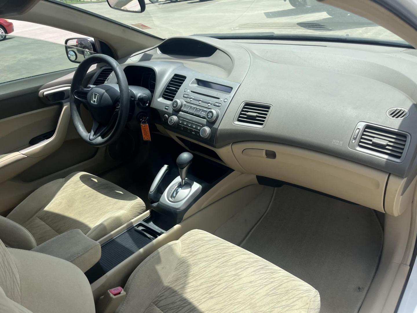 2008 white /Gray Honda Civic LX Coupe AT (2HGFG12658H) with an 1.8L L4 SOHC 16V engine, 5-Speed Automatic Overdrive transmission, located at 14700 Tomball Parkway 249, Houston, TX, 77086, (281) 444-2200, 29.928619, -95.504074 - Photo#12