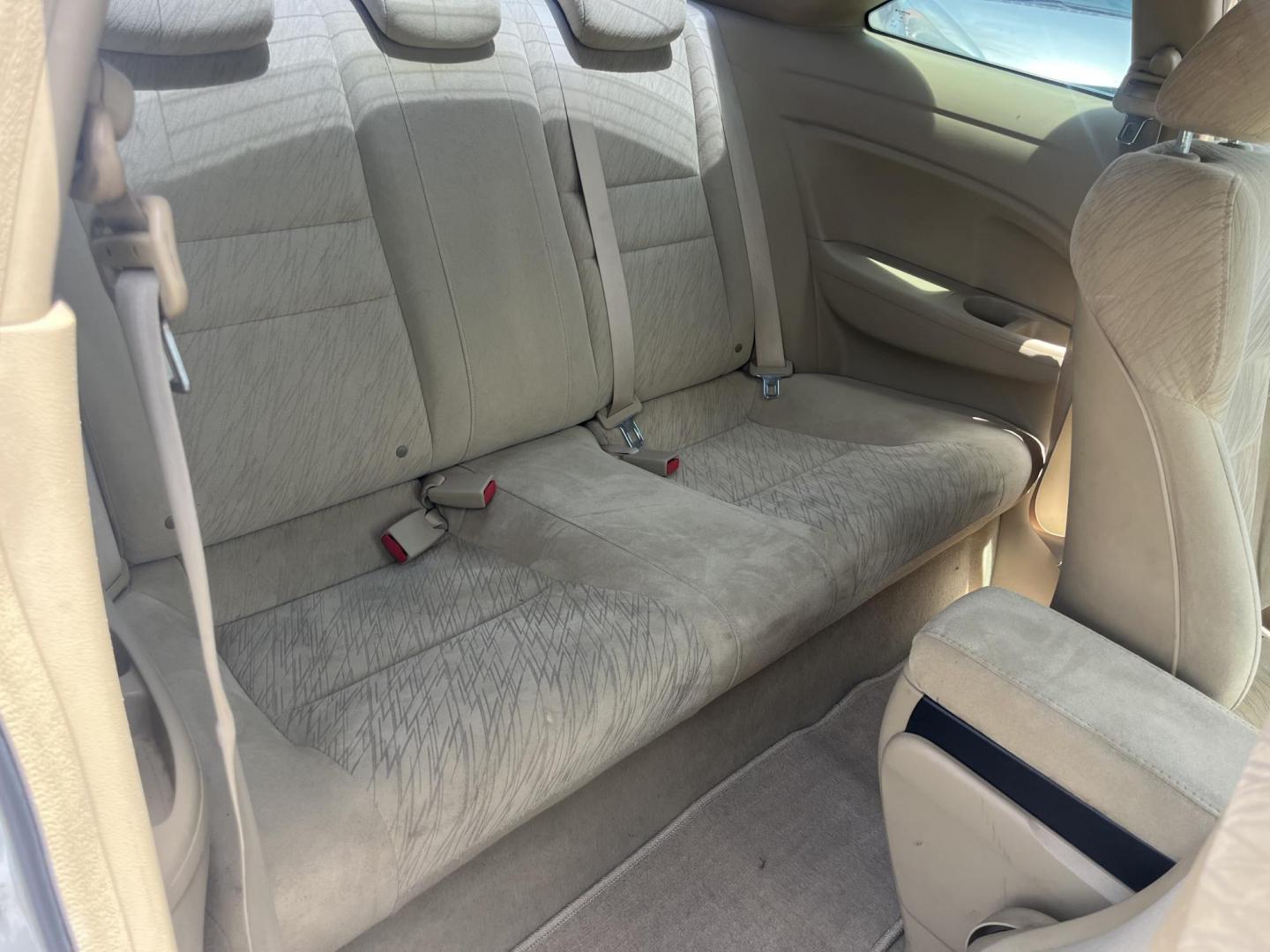 2008 white /Gray Honda Civic LX Coupe AT (2HGFG12658H) with an 1.8L L4 SOHC 16V engine, 5-Speed Automatic Overdrive transmission, located at 14700 Tomball Parkway 249, Houston, TX, 77086, (281) 444-2200, 29.928619, -95.504074 - Photo#13