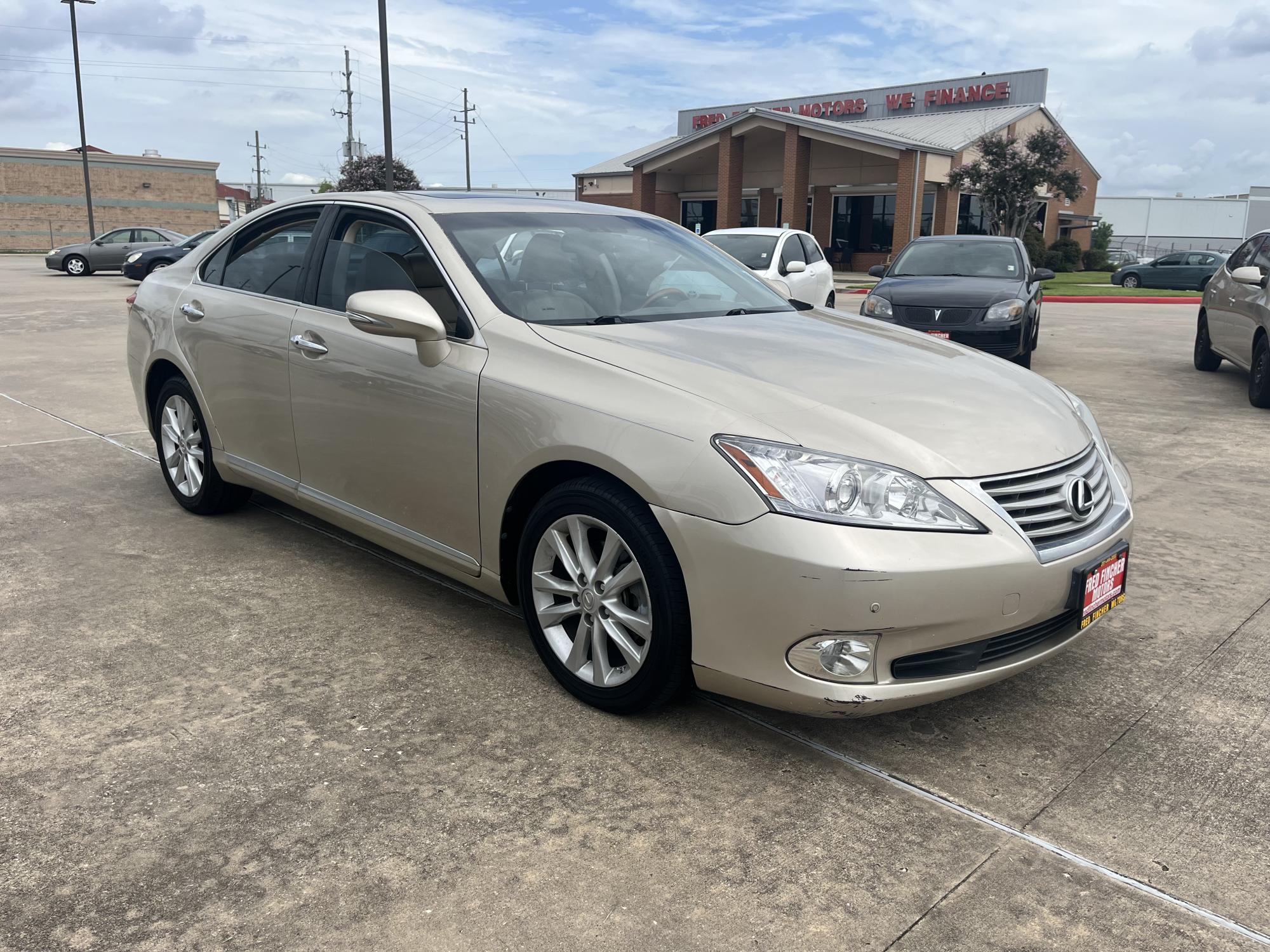photo of 2010 Lexus ES 350 Sedan