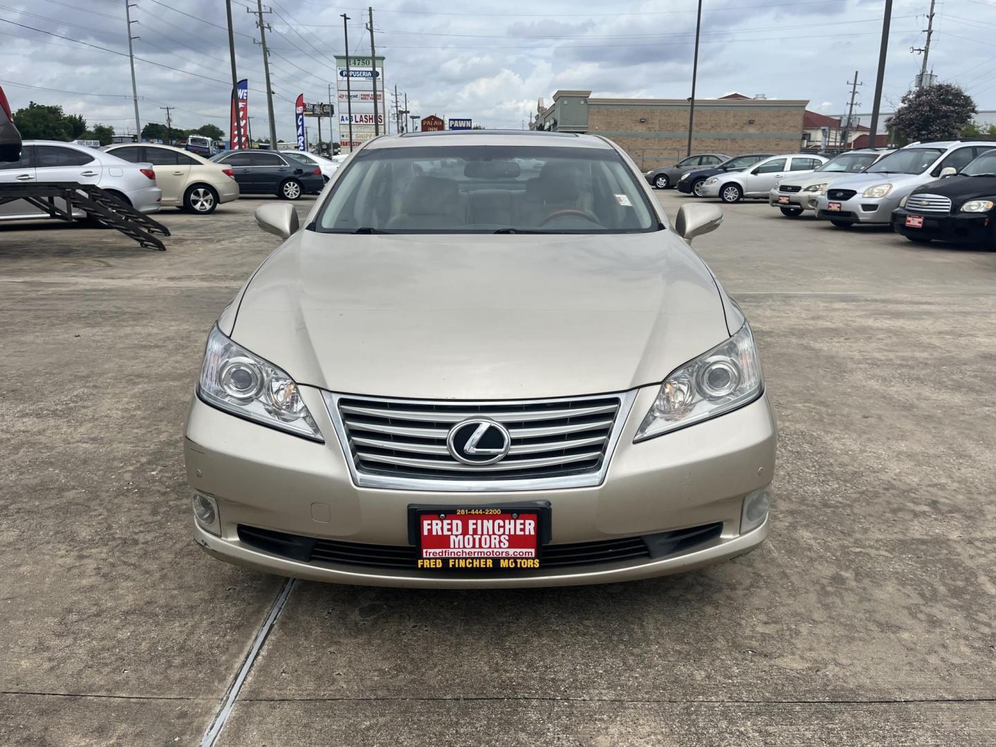 2010 GOLD /Tan Lexus ES 350 Sedan (JTHBK1EG9A2) with an 3.5L V6 DOHC 24V engine, 6-Speed Automatic transmission, located at 14700 Tomball Parkway 249, Houston, TX, 77086, (281) 444-2200, 29.928619, -95.504074 - Photo#1