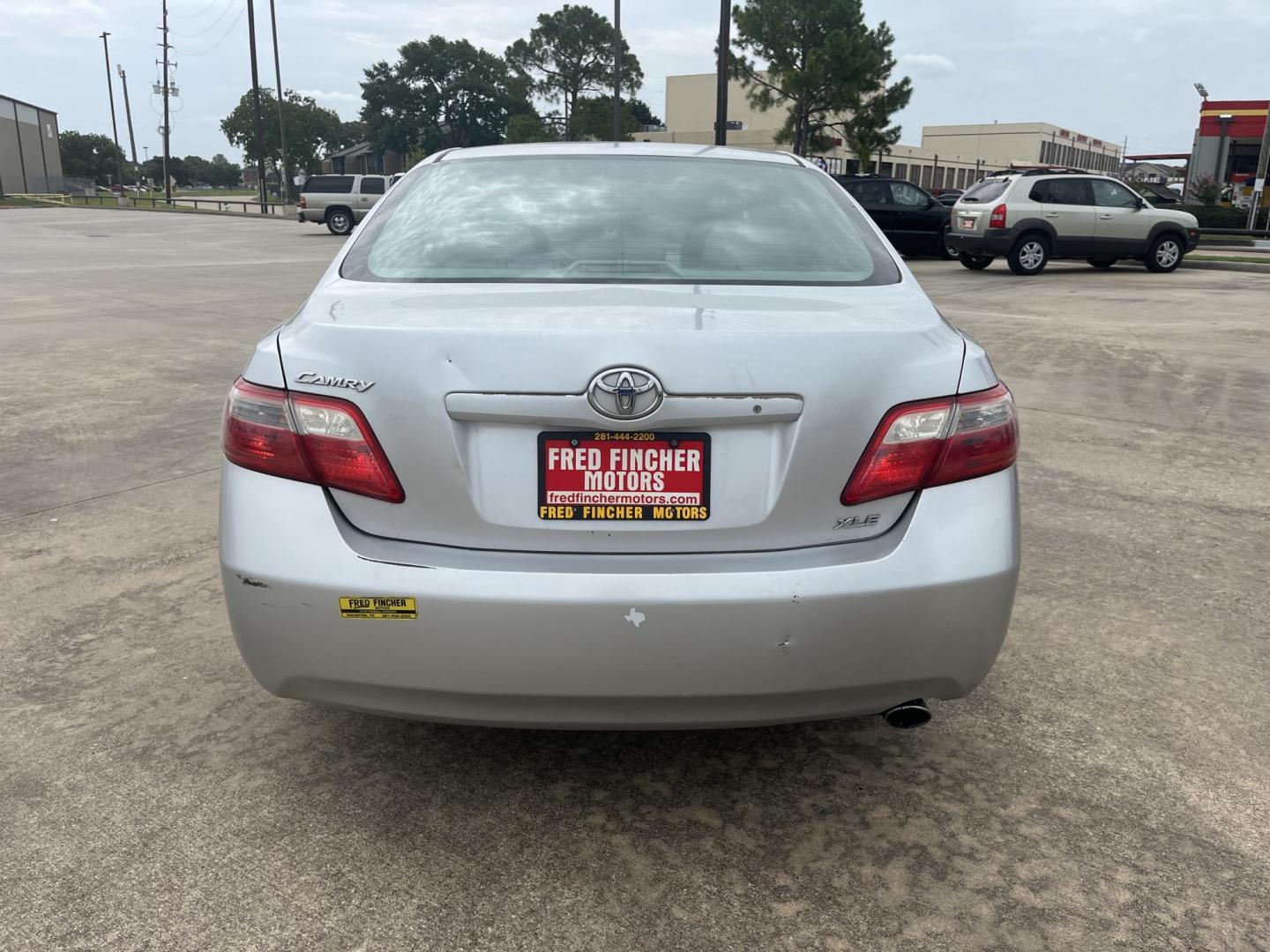 2008 silver /Gray Toyota Camry CE 5-Spd AT (4T1BE46KX8U) with an 2.4L L4 DOHC 16V engine, 5-Speed Automatic Overdrive transmission, located at 14700 Tomball Parkway 249, Houston, TX, 77086, (281) 444-2200, 29.928619, -95.504074 - Photo#5