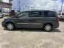 2015 GRAY /Black Chrysler Town & Country Touring (2C4RC1BG1FR) with an 3.6L V6 DOHC 24V engine, 6-Speed Automatic transmission, located at 14700 Tomball Parkway 249, Houston, TX, 77086, (281) 444-2200, 29.928619, -95.504074 - Photo#3