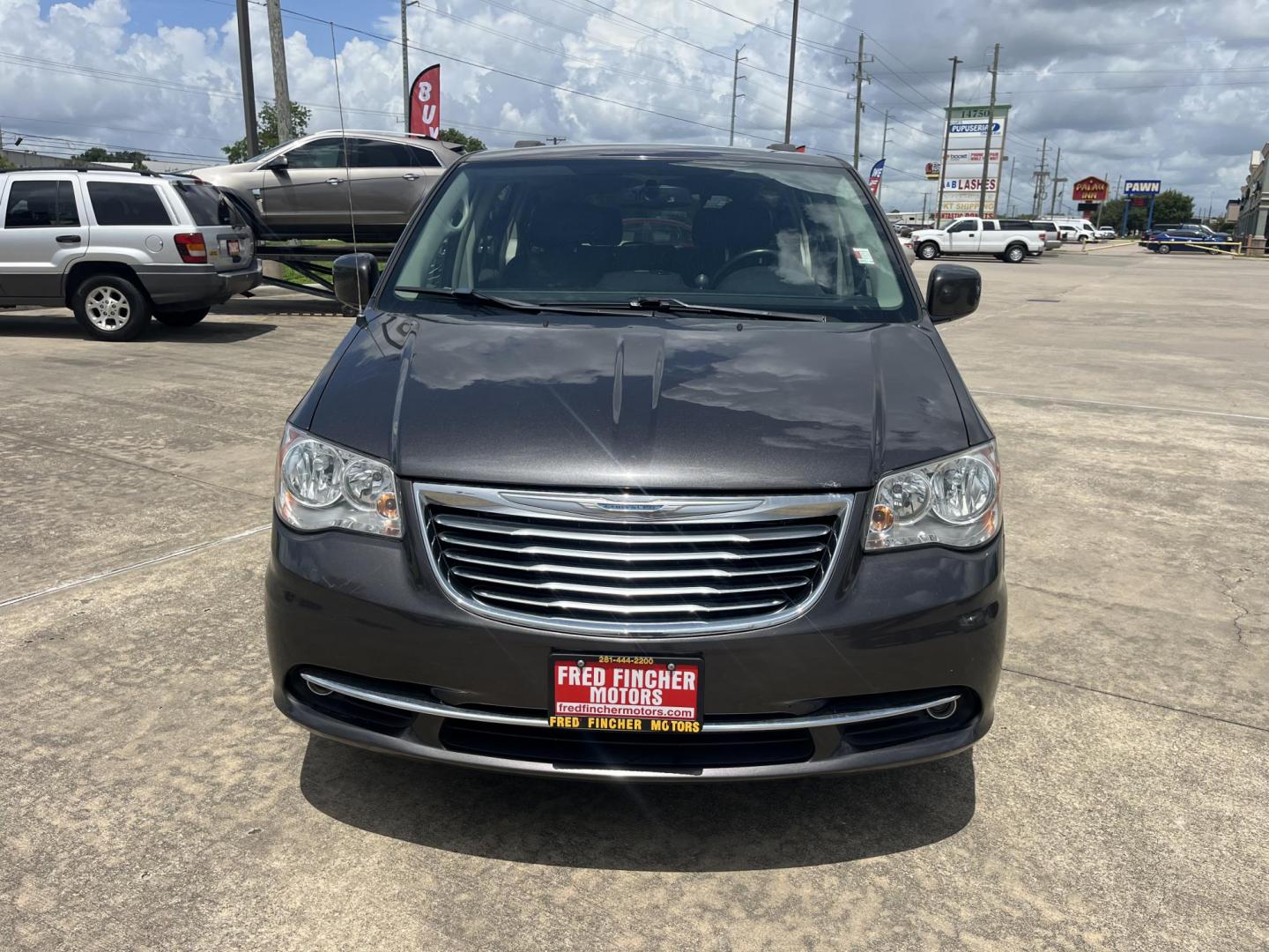 2015 GRAY /Black Chrysler Town & Country Touring (2C4RC1BG1FR) with an 3.6L V6 DOHC 24V engine, 6-Speed Automatic transmission, located at 14700 Tomball Parkway 249, Houston, TX, 77086, (281) 444-2200, 29.928619, -95.504074 - Photo#1