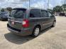 2015 GRAY /Black Chrysler Town & Country Touring (2C4RC1BG1FR) with an 3.6L V6 DOHC 24V engine, 6-Speed Automatic transmission, located at 14700 Tomball Parkway 249, Houston, TX, 77086, (281) 444-2200, 29.928619, -95.504074 - Photo#6