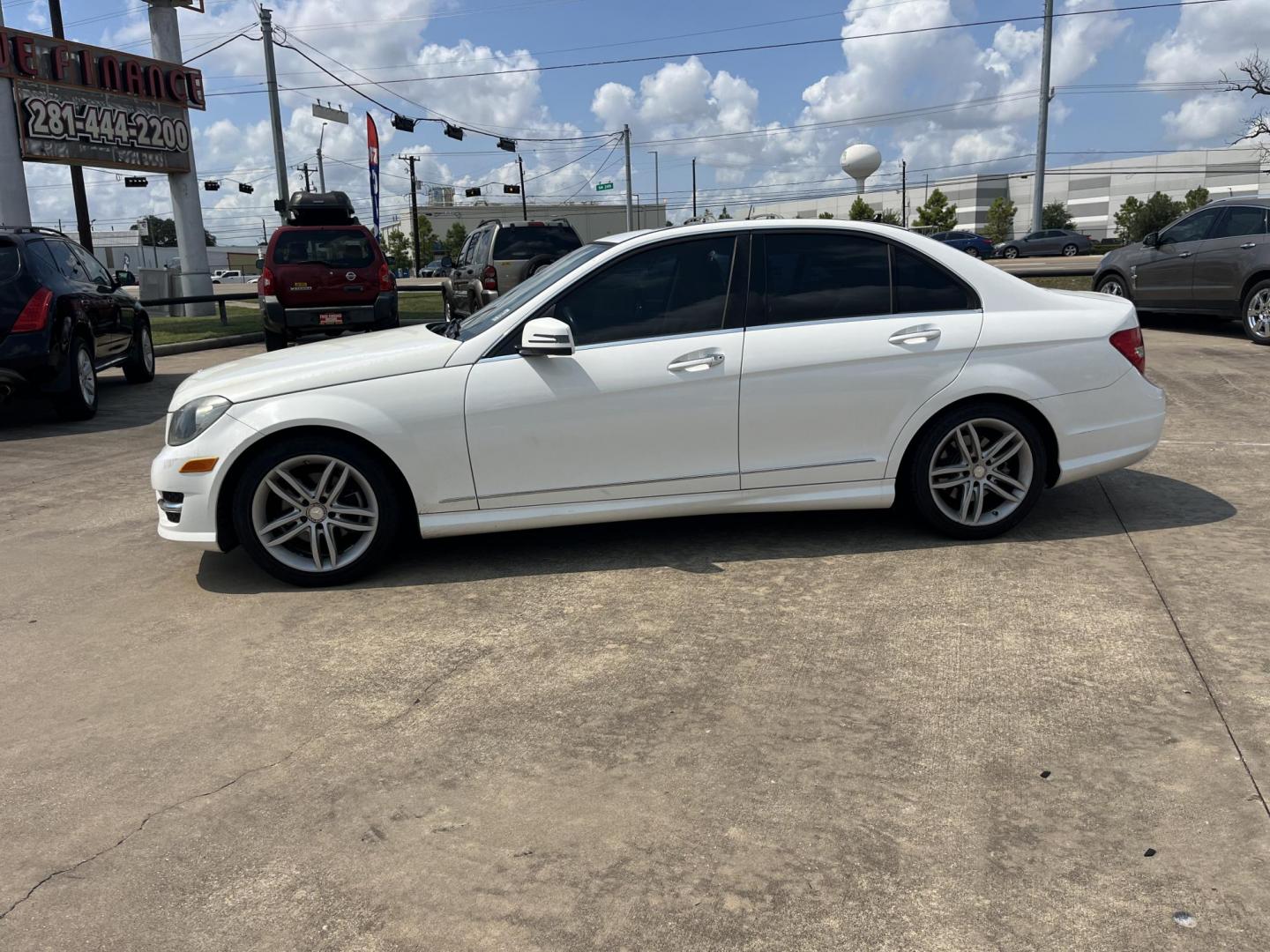 2014 white /Tan Mercedes-Benz C-Class C250 Luxury Sedan (WDDGF4HB0EA) with an 3.0L V6 DOHC 16V engine, 7-Speed Automatic transmission, located at 14700 Tomball Parkway 249, Houston, TX, 77086, (281) 444-2200, 29.928619, -95.504074 - Photo#3