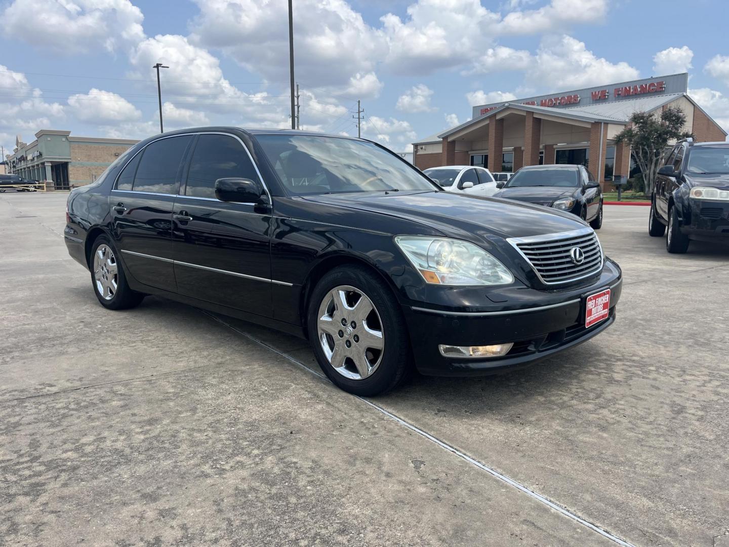 2006 Lexus LS 430 Sedan (JTHBN36F065) with an 4.3L V8 DOHC 32V engine, 6-Speed Automatic Overdrive transmission, located at 14700 Tomball Parkway 249, Houston, TX, 77086, (281) 444-2200, 29.928619, -95.504074 - Photo#0