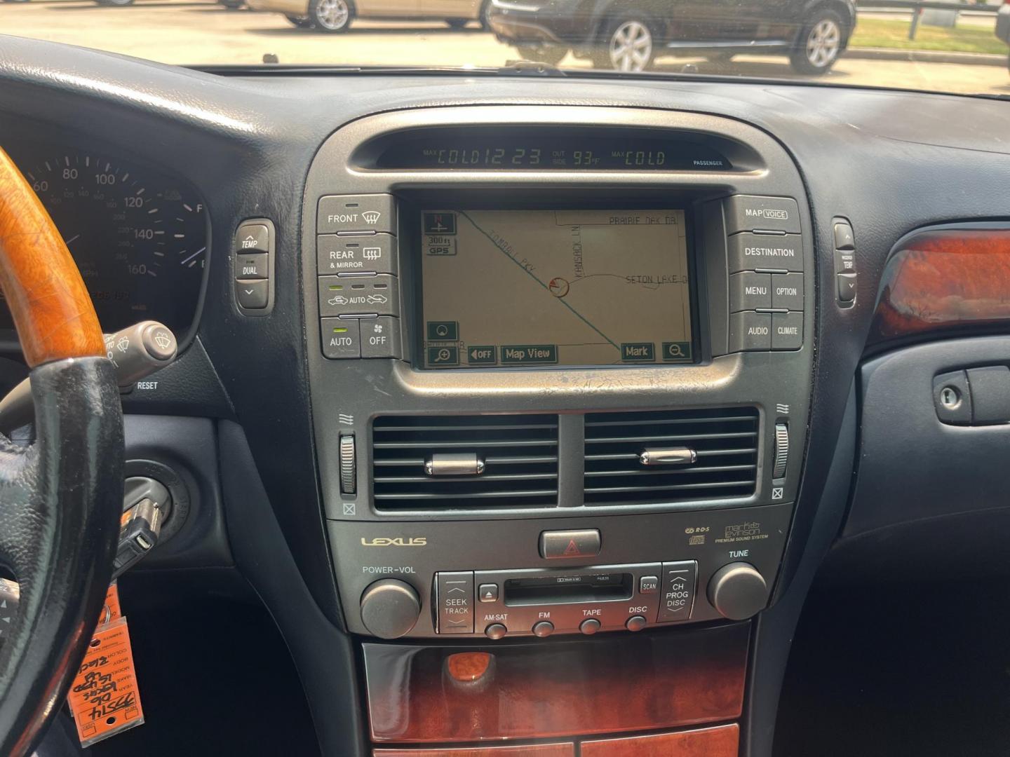 2006 Lexus LS 430 Sedan (JTHBN36F065) with an 4.3L V8 DOHC 32V engine, 6-Speed Automatic Overdrive transmission, located at 14700 Tomball Parkway 249, Houston, TX, 77086, (281) 444-2200, 29.928619, -95.504074 - Photo#12