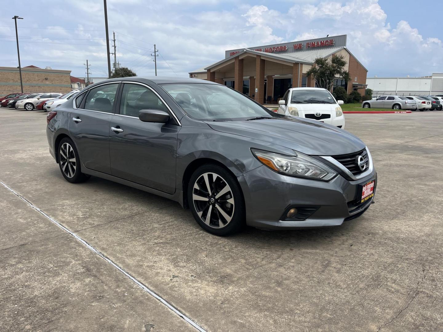 2018 GRAY /Black Nissan Altima 2.5 (1N4AL3AP0JC) with an 2.5L L4 DOHC 16V engine, CVT transmission, located at 14700 Tomball Parkway 249, Houston, TX, 77086, (281) 444-2200, 29.928619, -95.504074 - Photo#0