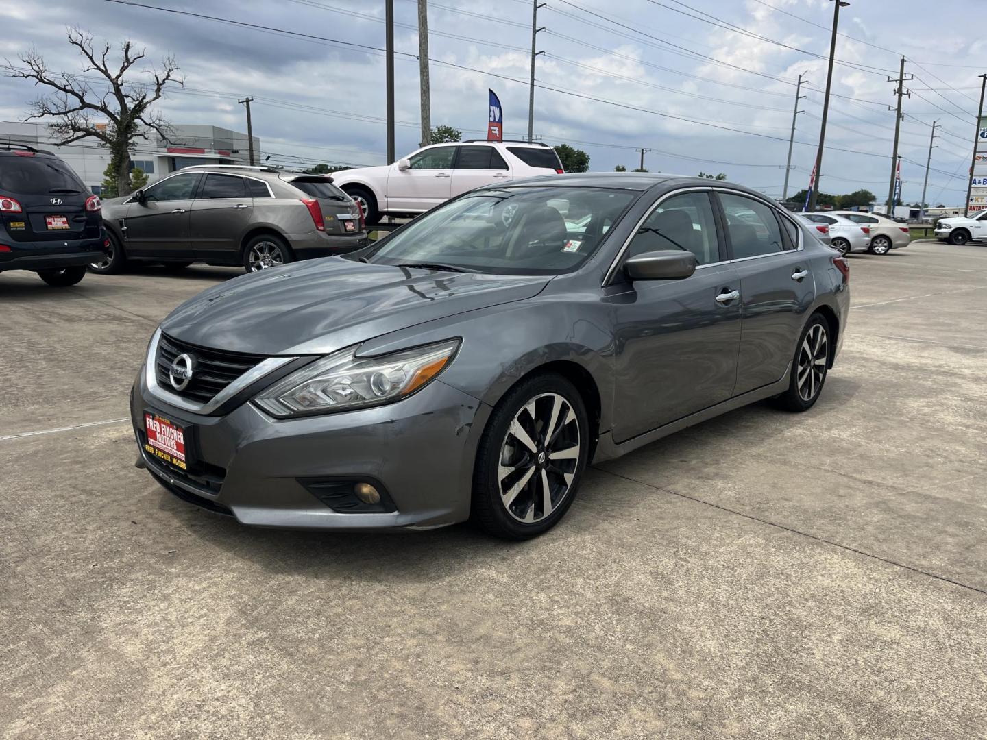 2018 GRAY /Black Nissan Altima 2.5 (1N4AL3AP0JC) with an 2.5L L4 DOHC 16V engine, CVT transmission, located at 14700 Tomball Parkway 249, Houston, TX, 77086, (281) 444-2200, 29.928619, -95.504074 - Photo#2