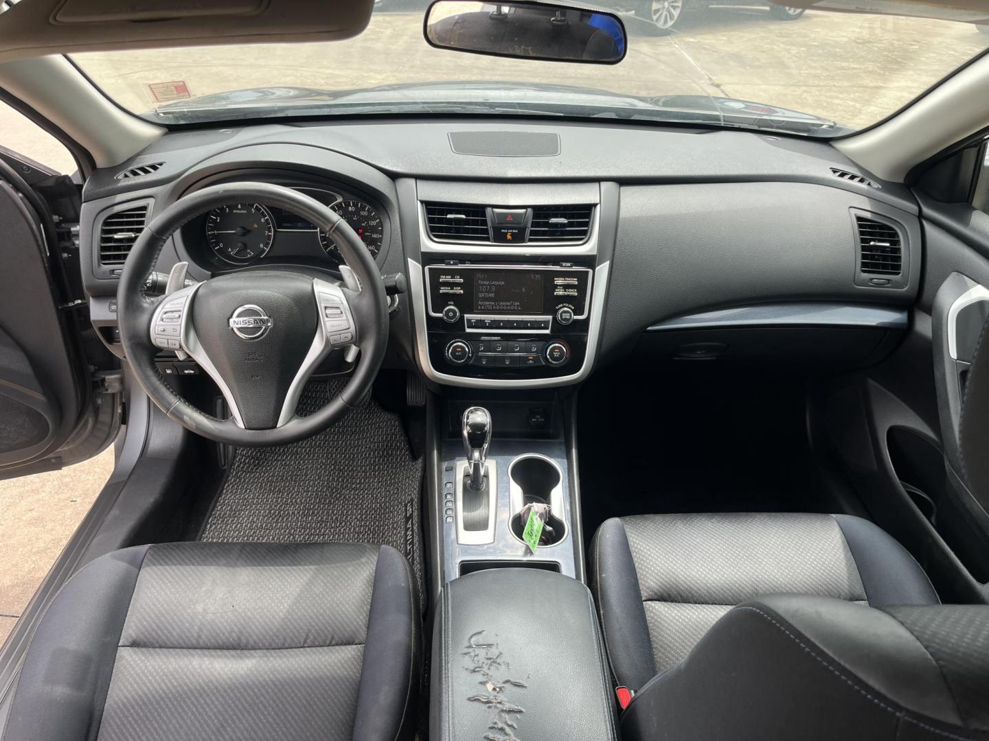 2018 GRAY /Black Nissan Altima 2.5 (1N4AL3AP0JC) with an 2.5L L4 DOHC 16V engine, CVT transmission, located at 14700 Tomball Parkway 249, Houston, TX, 77086, (281) 444-2200, 29.928619, -95.504074 - Photo#9