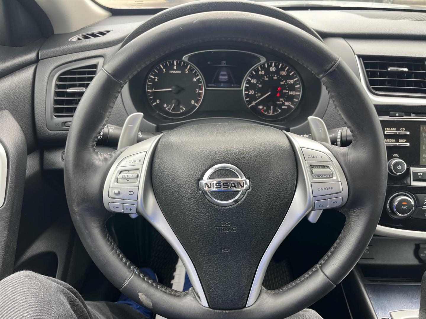 2018 GRAY /Black Nissan Altima 2.5 (1N4AL3AP0JC) with an 2.5L L4 DOHC 16V engine, CVT transmission, located at 14700 Tomball Parkway 249, Houston, TX, 77086, (281) 444-2200, 29.928619, -95.504074 - Photo#15