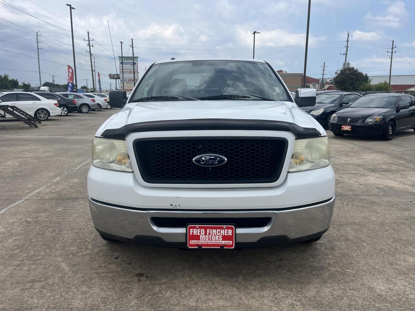 2006 white /Tan Ford F-150 Lariat SuperCab 2WD (1FTRX12W26N) with an 4.6L V8 SOHC 16V engine, 4-Speed Automatic Overdrive transmission, located at 14700 Tomball Parkway 249, Houston, TX, 77086, (281) 444-2200, 29.928619, -95.504074 - Photo#1