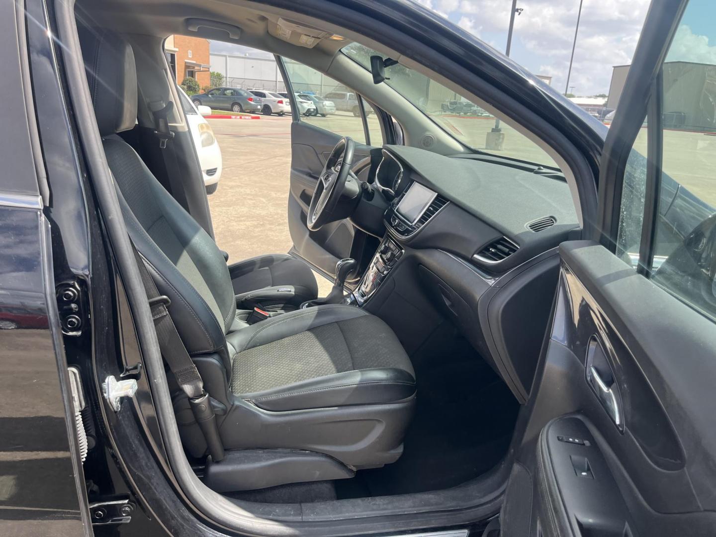 2019 Black /Black Buick Encore Preferred FWD (KL4CJASBXKB) with an 1.4L L4 DOHC 16V TURBO engine, 6A transmission, located at 14700 Tomball Parkway 249, Houston, TX, 77086, (281) 444-2200, 29.928619, -95.504074 - Photo#10