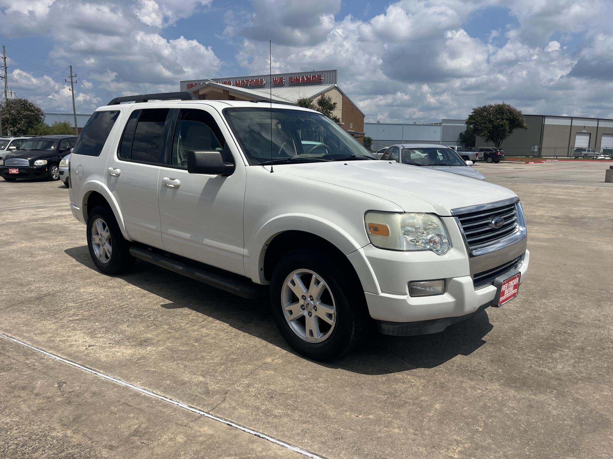 photo of 2010 Ford Explorer XLT 4.0L 2WD