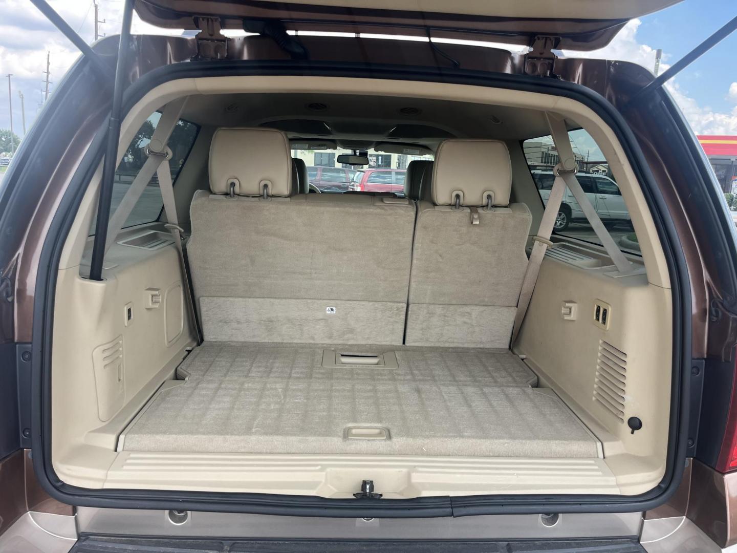 2011 Brown Ford Expedition EL King Ranch 2WD (1FMJK1H5XBE) with an 5.4L V8 SOHC 16V FFV engine, 6-Speed Automatic transmission, located at 14700 Tomball Parkway 249, Houston, TX, 77086, (281) 444-2200, 29.928619, -95.504074 - Photo#12