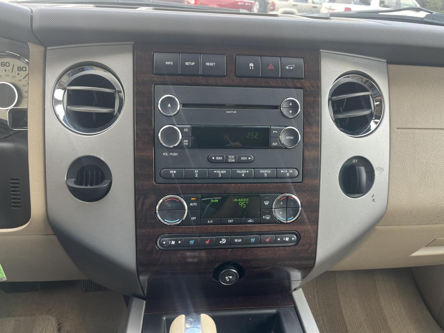2011 Brown Ford Expedition EL King Ranch 2WD (1FMJK1H5XBE) with an 5.4L V8 SOHC 16V FFV engine, 6-Speed Automatic transmission, located at 14700 Tomball Parkway 249, Houston, TX, 77086, (281) 444-2200, 29.928619, -95.504074 - Photo#14
