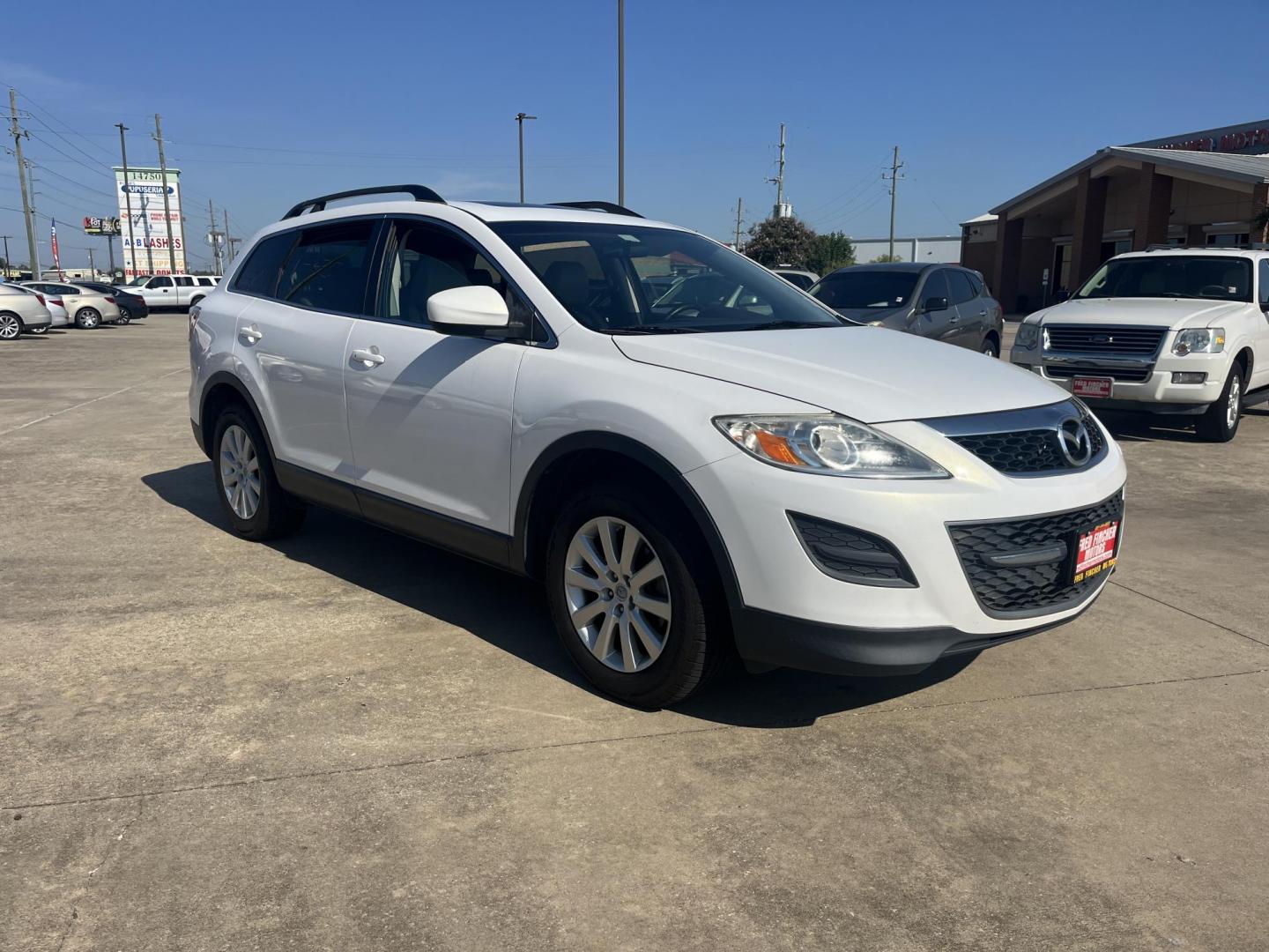 2010 white Mazda CX-9 Grand Touring (JM3TB2MA2A0) with an 3.7L V6 DOHC 24V engine, 6-Speed Automatic transmission, located at 14700 Tomball Parkway 249, Houston, TX, 77086, (281) 444-2200, 29.928619, -95.504074 - Photo#0