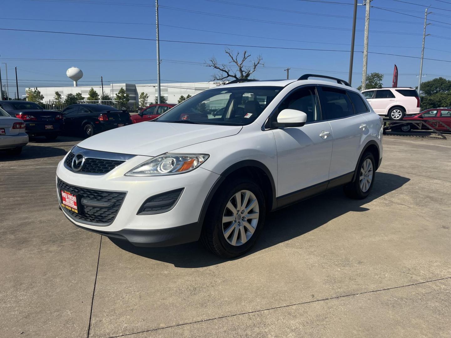 2010 white Mazda CX-9 Grand Touring (JM3TB2MA2A0) with an 3.7L V6 DOHC 24V engine, 6-Speed Automatic transmission, located at 14700 Tomball Parkway 249, Houston, TX, 77086, (281) 444-2200, 29.928619, -95.504074 - Photo#2