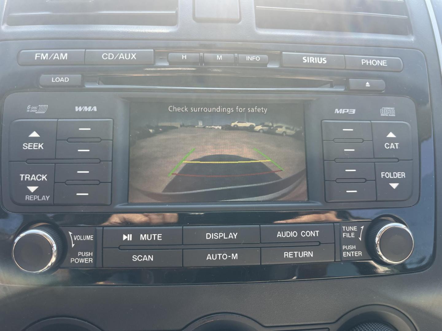 2010 white Mazda CX-9 Grand Touring (JM3TB2MA2A0) with an 3.7L V6 DOHC 24V engine, 6-Speed Automatic transmission, located at 14700 Tomball Parkway 249, Houston, TX, 77086, (281) 444-2200, 29.928619, -95.504074 - Photo#17