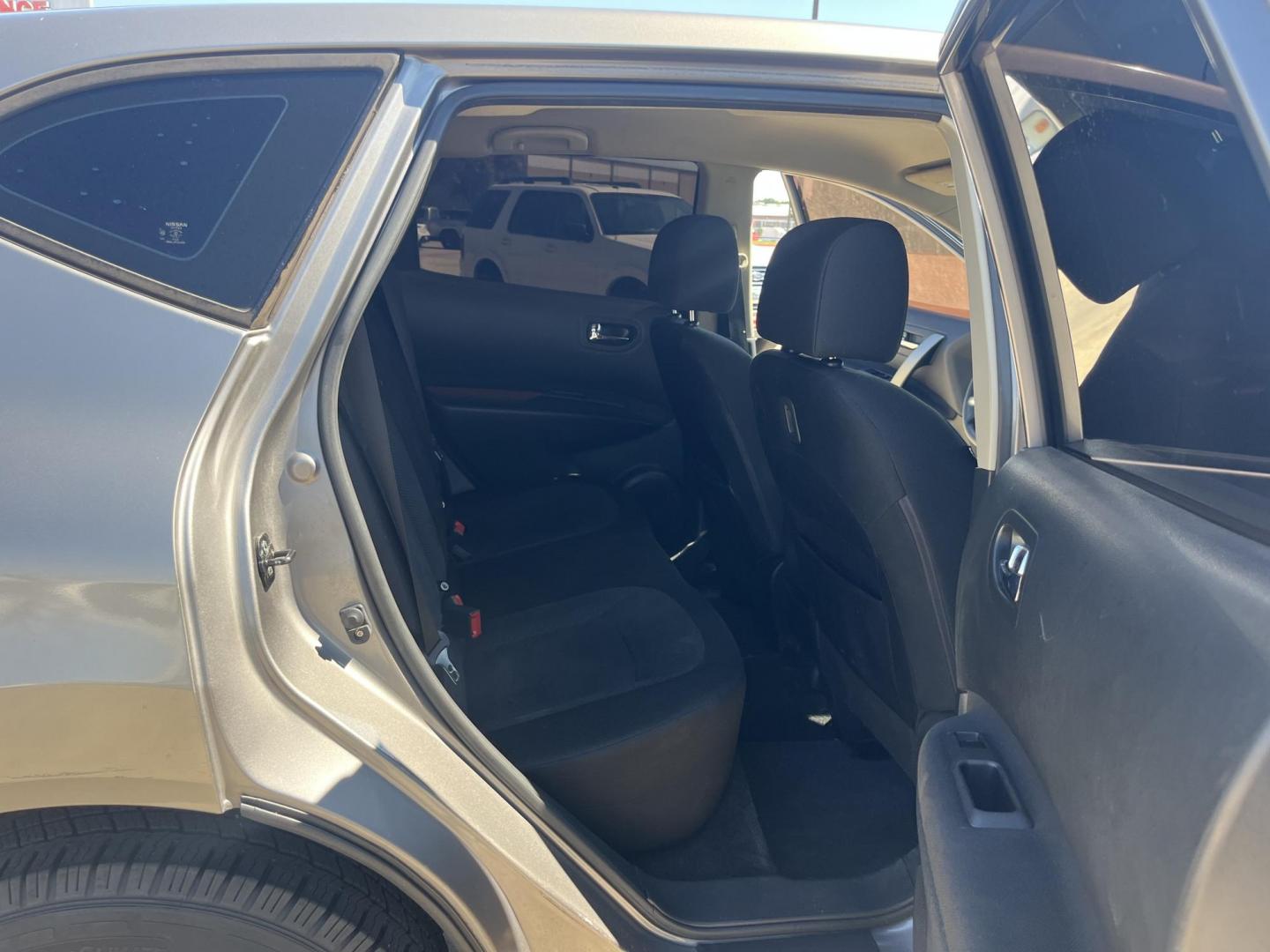 2012 Nissan Rogue S FWD Krom Edition (JN8AS5MT5CW) with an 2.5L L4 DOHC 16V engine, Continuously Variable Transmission transmission, located at 14700 Tomball Parkway 249, Houston, TX, 77086, (281) 444-2200, 29.928619, -95.504074 - Photo#10