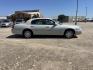 2007 white /Tan Lincoln Town Car Signature (1LNHM81V47Y) with an 4.6L V8 SOHC 16V FFV engine, 4-Speed Automatic Overdrive transmission, located at 14700 Tomball Parkway 249, Houston, TX, 77086, (281) 444-2200, 29.928619, -95.504074 - Photo#6