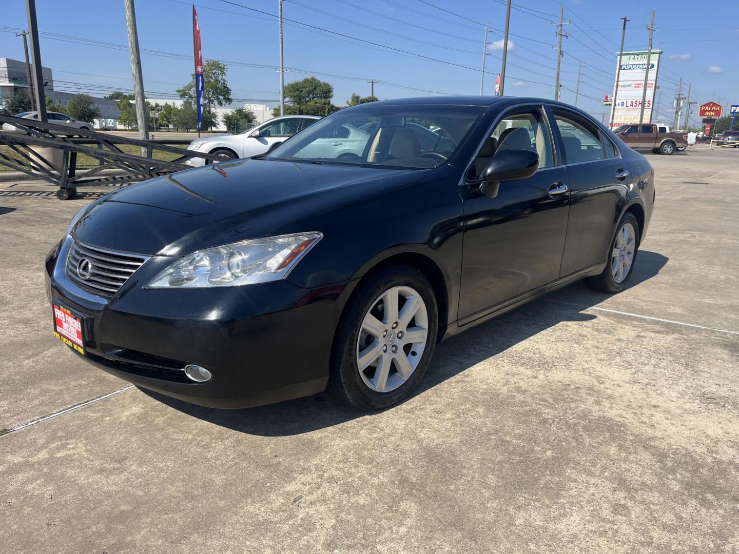 2007 Black /Tan Lexus ES 350 Sedan (JTHBJ46G372) with an 3.5L V6 DOHC 24V engine, 6-Speed Automatic Overdrive transmission, located at 14700 Tomball Parkway 249, Houston, TX, 77086, (281) 444-2200, 29.928619, -95.504074 - Photo#2