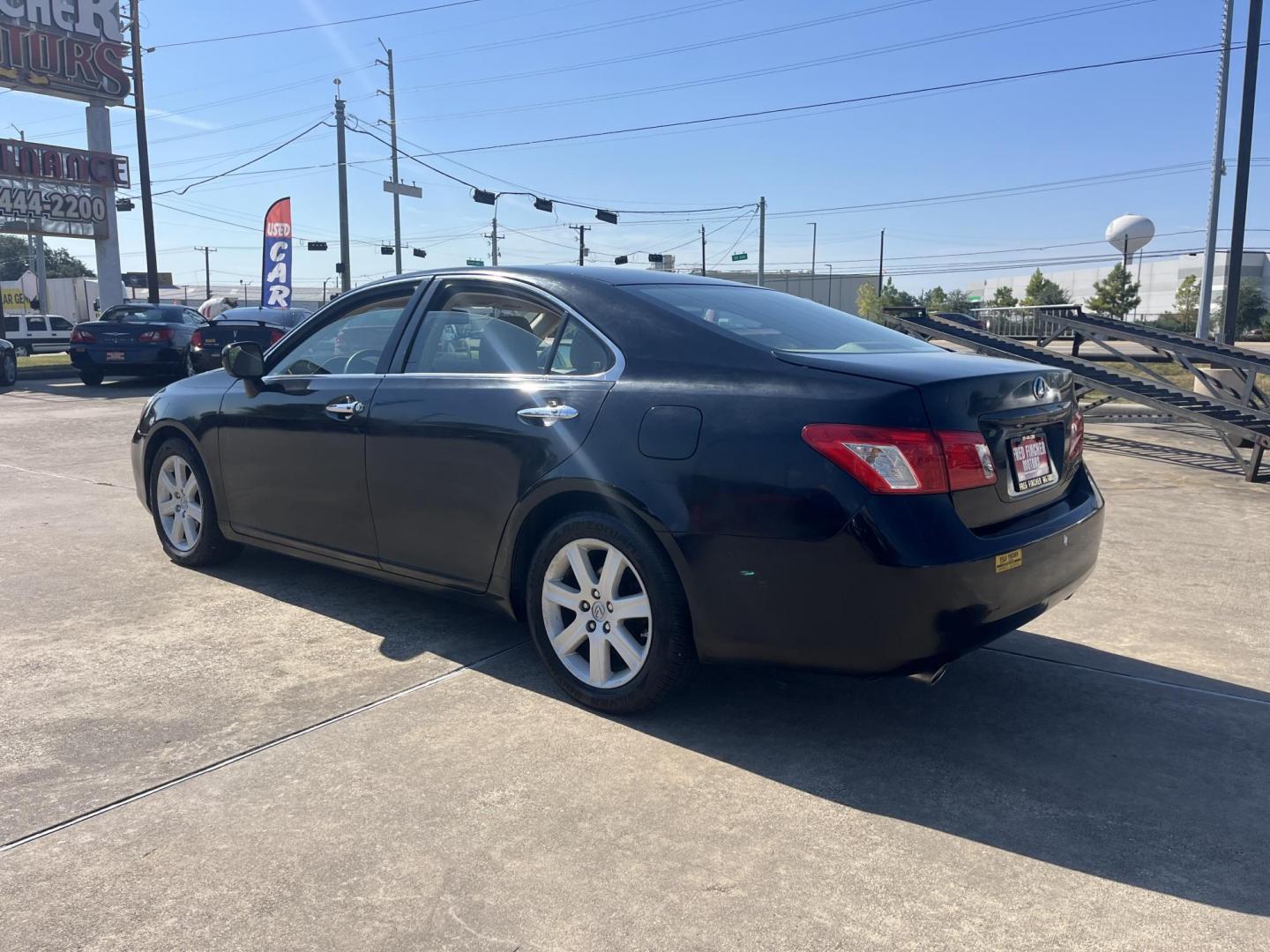 2007 Black /Tan Lexus ES 350 Sedan (JTHBJ46G372) with an 3.5L V6 DOHC 24V engine, 6-Speed Automatic Overdrive transmission, located at 14700 Tomball Parkway 249, Houston, TX, 77086, (281) 444-2200, 29.928619, -95.504074 - Photo#4