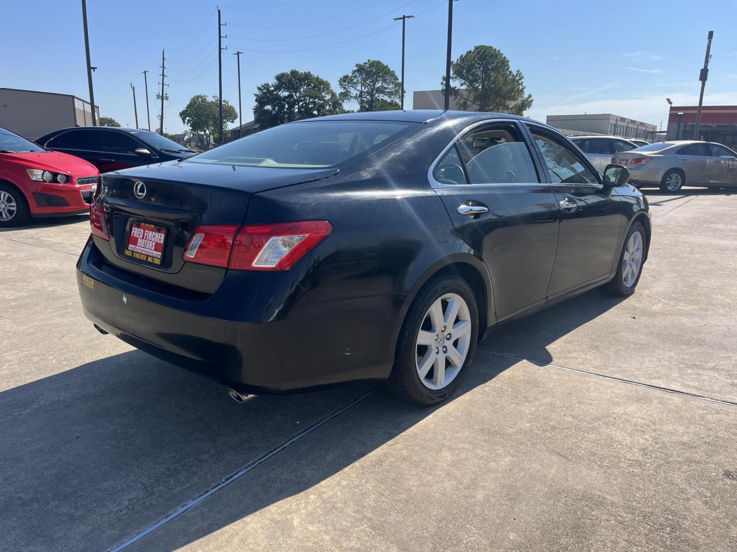2007 Black /Tan Lexus ES 350 Sedan (JTHBJ46G372) with an 3.5L V6 DOHC 24V engine, 6-Speed Automatic Overdrive transmission, located at 14700 Tomball Parkway 249, Houston, TX, 77086, (281) 444-2200, 29.928619, -95.504074 - Photo#6
