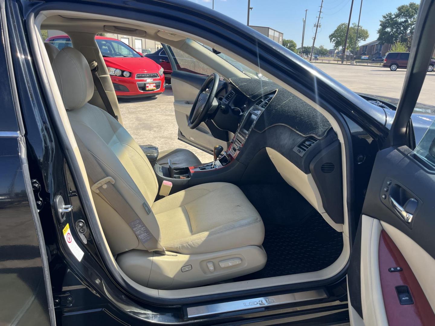 2007 Black /Tan Lexus ES 350 Sedan (JTHBJ46G372) with an 3.5L V6 DOHC 24V engine, 6-Speed Automatic Overdrive transmission, located at 14700 Tomball Parkway 249, Houston, TX, 77086, (281) 444-2200, 29.928619, -95.504074 - Photo#11