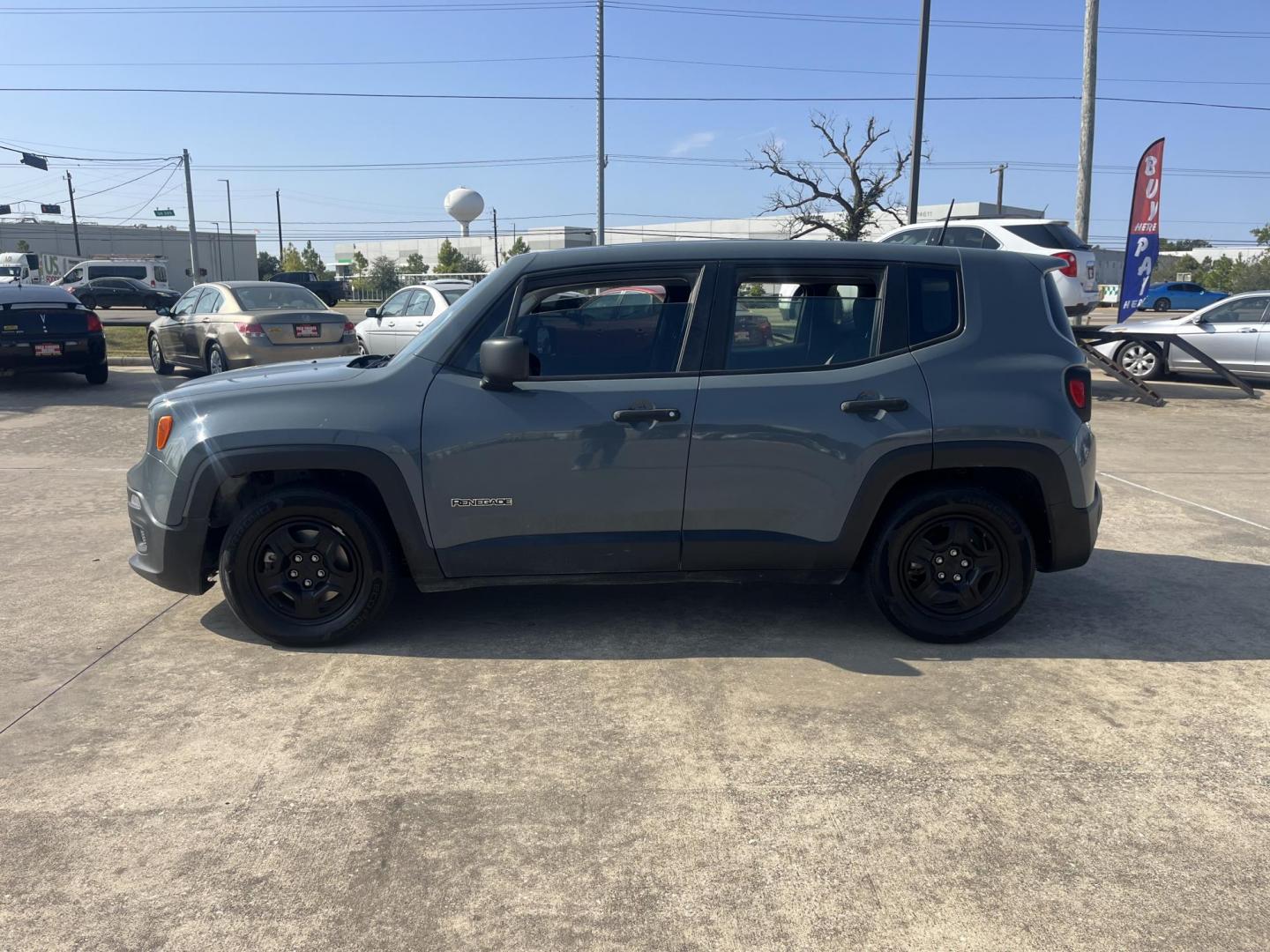 2017 Jeep Renegade Sport FWD (ZACCJAAB6HP) with an 2.4L L4 DOHC 16V engine, 6M transmission, located at 14700 Tomball Parkway 249, Houston, TX, 77086, (281) 444-2200, 29.928619, -95.504074 - Photo#3