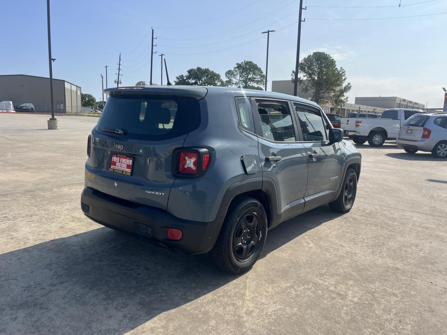 2017 Jeep Renegade Sport FWD (ZACCJAAB6HP) with an 2.4L L4 DOHC 16V engine, 6M transmission, located at 14700 Tomball Parkway 249, Houston, TX, 77086, (281) 444-2200, 29.928619, -95.504074 - Photo#6