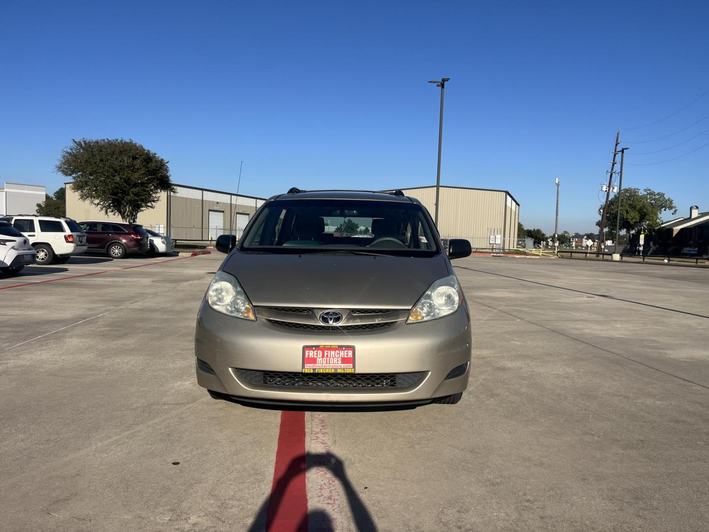 2007 GOLD Toyota Sienna CE FWD 7-Passenger Seating (5TDZK23C97S) with an 3.5L V6 EFI DOHC 24V engine, 5-Speed Automatic Overdrive transmission, located at 14700 Tomball Parkway 249, Houston, TX, 77086, (281) 444-2200, 29.928619, -95.504074 - Photo#1