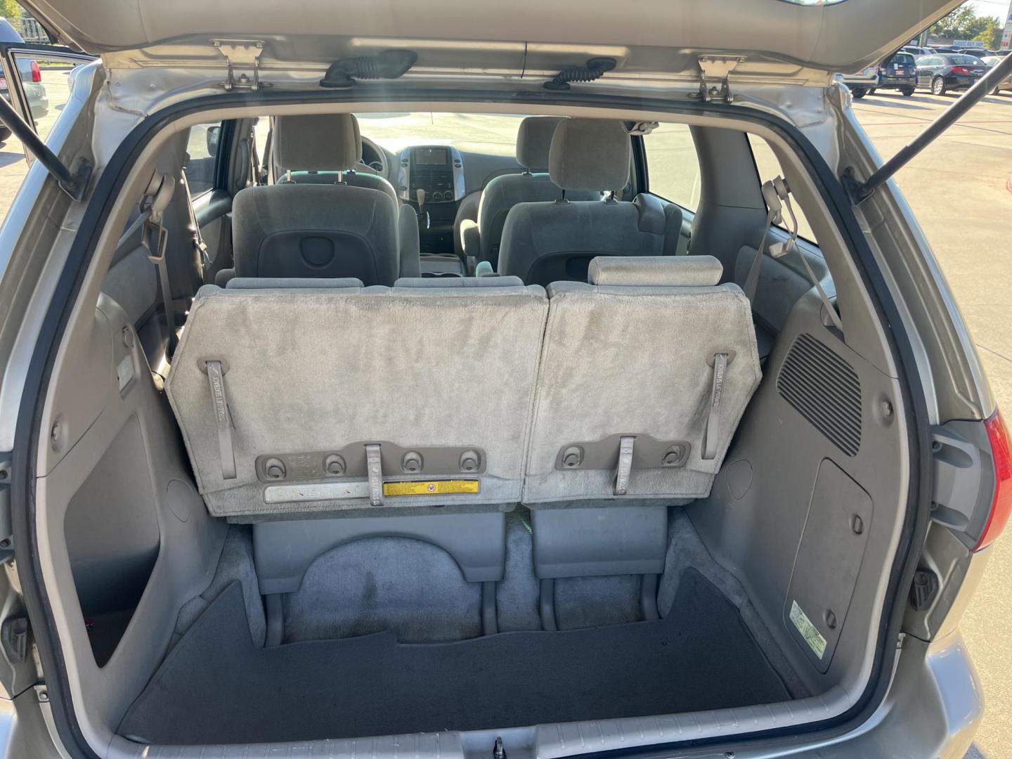 2007 GOLD Toyota Sienna CE FWD 7-Passenger Seating (5TDZK23C97S) with an 3.5L V6 EFI DOHC 24V engine, 5-Speed Automatic Overdrive transmission, located at 14700 Tomball Parkway 249, Houston, TX, 77086, (281) 444-2200, 29.928619, -95.504074 - Photo#13