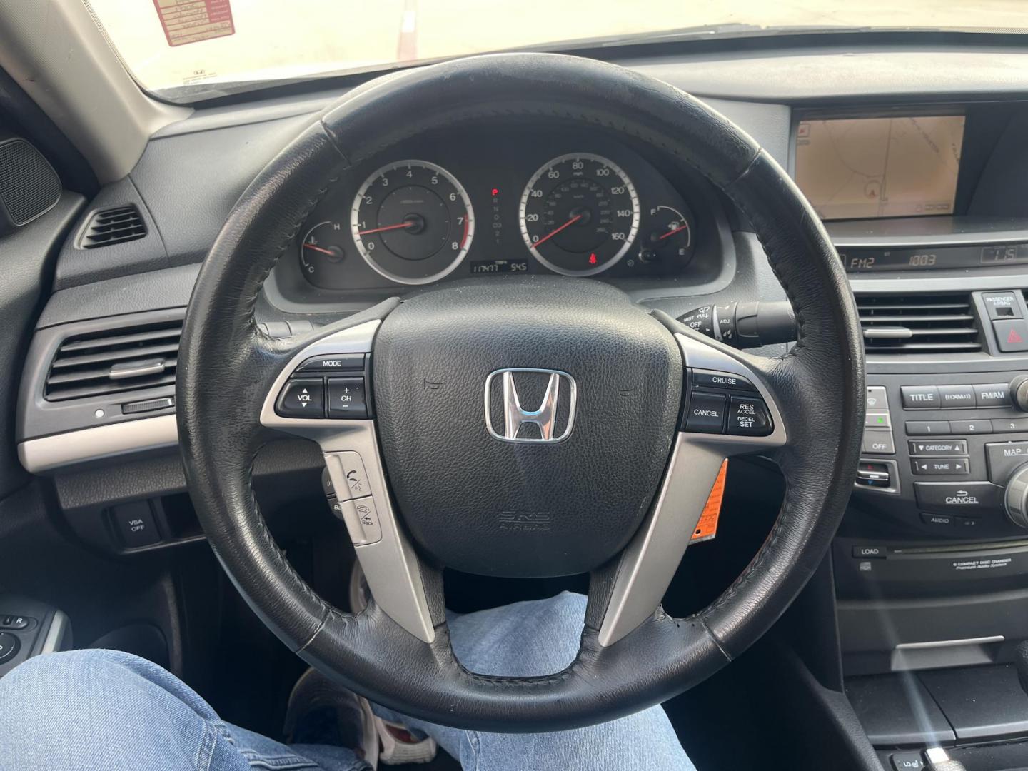 2009 silver Honda Accord EX-L V-6 Sedan AT (1HGCP36809A) with an 3.5L V6 SOHC 24V engine, 5-Speed Automatic transmission, located at 14700 Tomball Parkway 249, Houston, TX, 77086, (281) 444-2200, 29.928619, -95.504074 - Photo#15