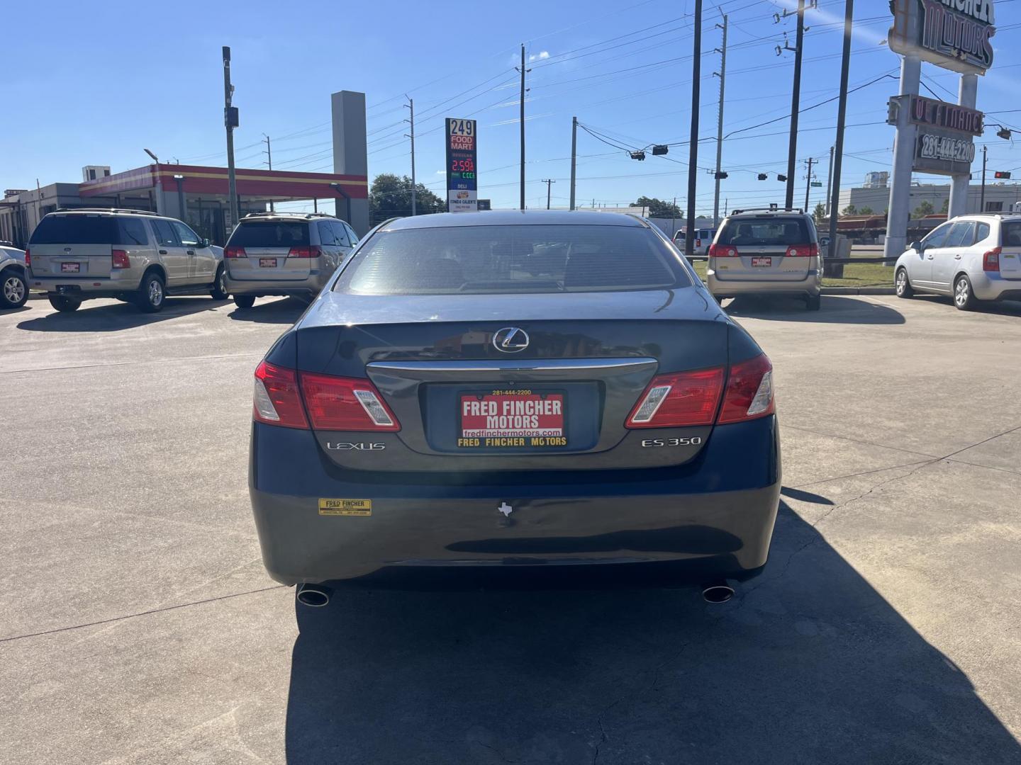 2008 Lexus ES 350 Sedan (JTHBJ46G582) with an 3.5L V6 DOHC 24V engine, 6-Speed Automatic Overdrive transmission, located at 14700 Tomball Parkway 249, Houston, TX, 77086, (281) 444-2200, 29.928619, -95.504074 - Photo#5