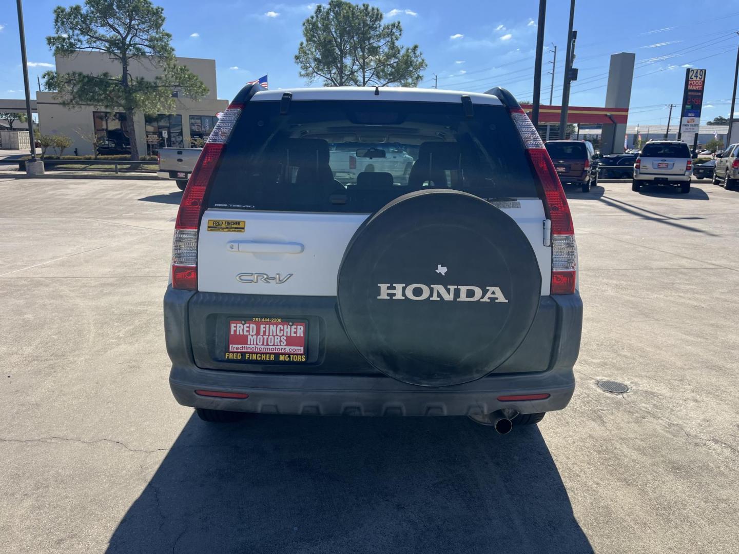 2006 Honda CR-V EX 4WD AT (JHLRD788X6C) with an 2.4L L4 DOHC 16V engine, 5-Speed Automatic Overdrive transmission, located at 14700 Tomball Parkway 249, Houston, TX, 77086, (281) 444-2200, 29.928619, -95.504074 - Photo#5
