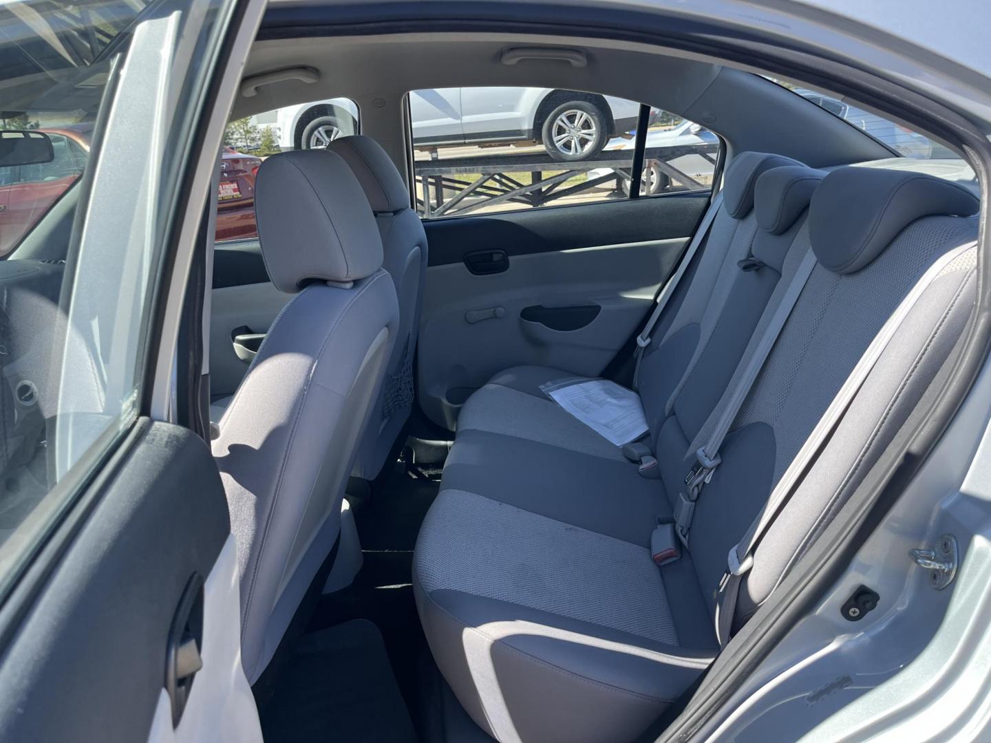 2011 Hyundai Accent GLS 4-Door (KMHCN4AC3BU) with an 1.6L L4 DOHC 16V engine, located at 14700 Tomball Parkway 249, Houston, TX, 77086, (281) 444-2200, 29.928619, -95.504074 - Photo#8